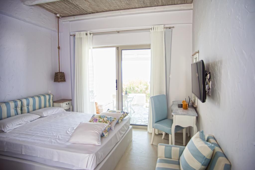 Artemis Seafront Apartments Petres  Chambre photo